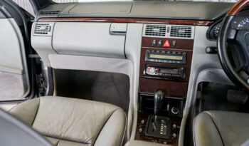 Mercedes-benz E230 Elegance ปี 1997 full