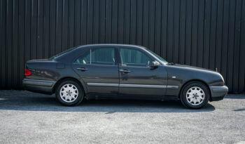 Mercedes-benz E230 Elegance ปี 1997 full