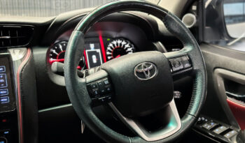 Toyota Fortuner 2.8TRD Back Top 2WD ปี 2016(17) full