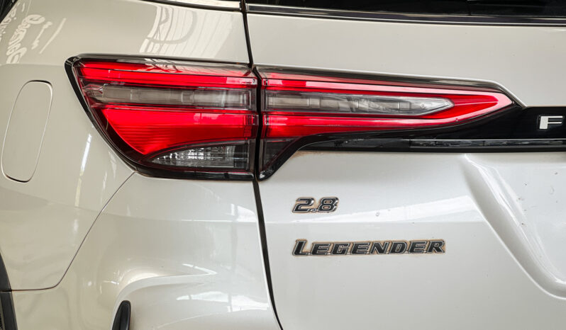 Toyota Fortuner Legender 2.8 Back Top 2WD ปี2021 full