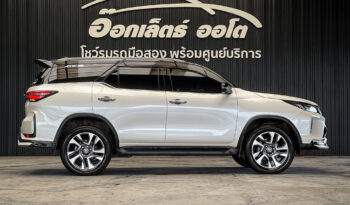 Toyota Fortuner Legender 2.8 Back Top 2WD ปี2021 full