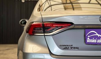 Toyota Corolla Altis 1.8 Hybrid Entry 2019 full