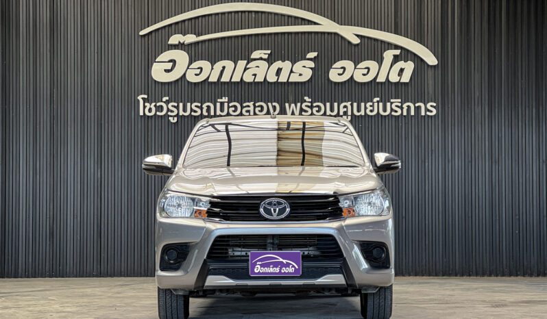 Toyota Hilux Revo DCab 2.4 E MT 2018 full