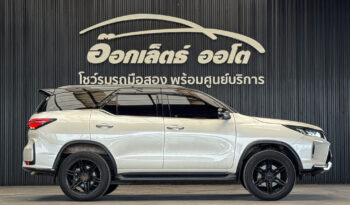 Toyota Fortuner Legender 2.8Back Top 4WD ปี2020 full