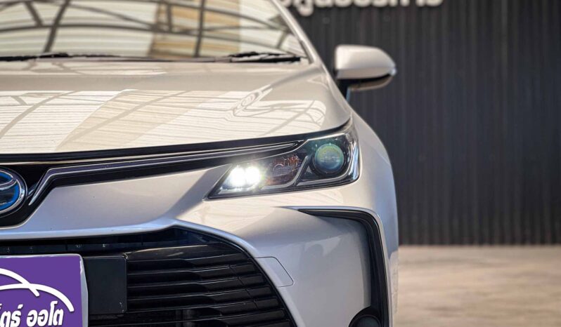 Toyota Corolla Altis 1.8 Hybrid Entry 2019 full