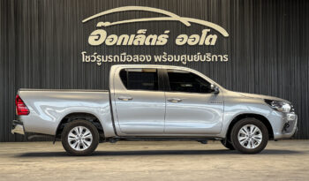 Toyota Hilux Revo DCab 2.4 E MT 2018 full