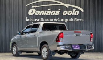 Toyota Hilux Revo DCab 2.4 E MT 2018 full