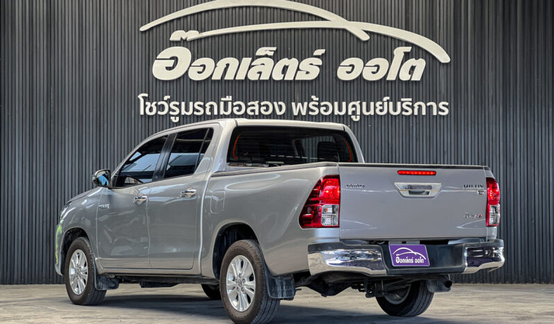 Toyota Hilux Revo DCab 2.4 E MT 2018 full