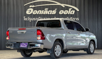 Toyota Hilux Revo DCab 2.4 E MT 2018 full