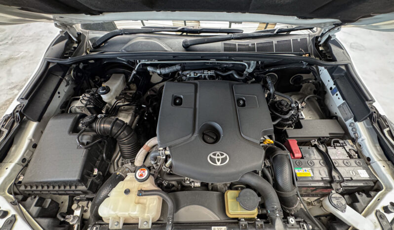 Toyota Fortuner Legender 2.8Back Top 4WD ปี2020 full