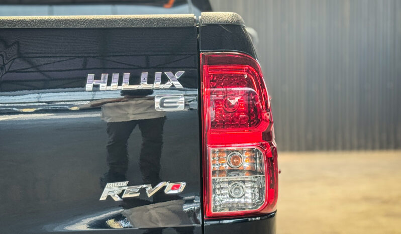 Toyota Hilux Revo D-Cab Prerunner 2.4 E Plus AT 2017 full