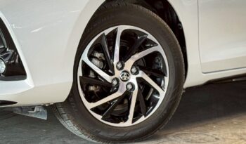 Toyota Yaris 1.2 Sport Premium 2020 full