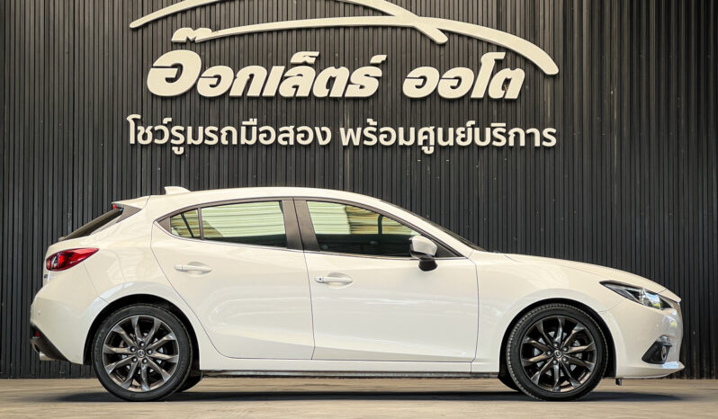 Mazda 3 Hatchback 2.0 S 2015 full