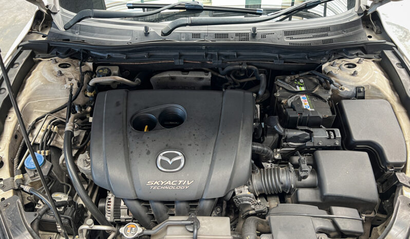 Mazda 3 Hatchback 2.0 S 2015 full