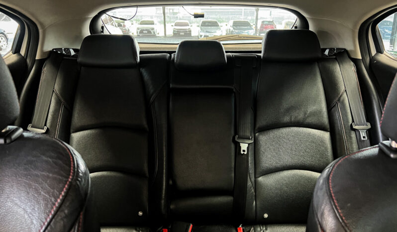 Mazda 3 Hatchback 2.0 S 2015 full