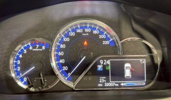 Toyota Yaris 1.2 Sport Premium 2020 full