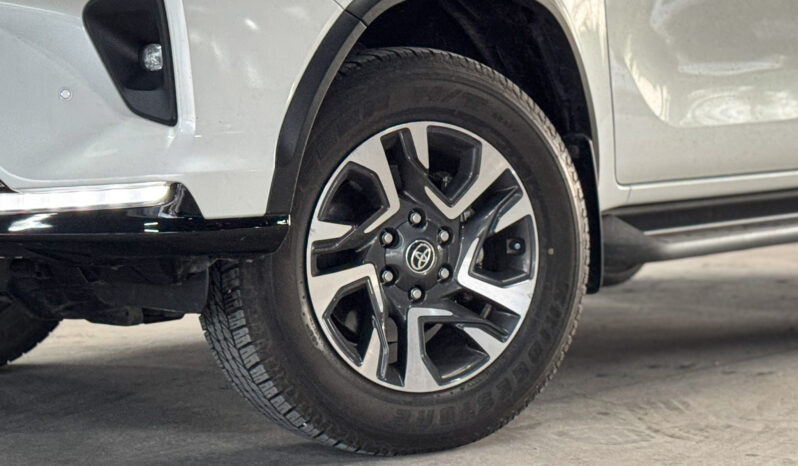 Toyota Fortuner Leader 2.4G ปี2022 full