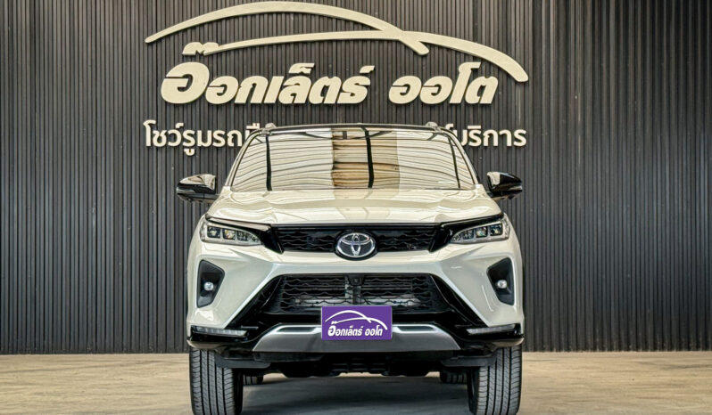 Toyota Fortuner Legender 2.4 Back Top 4WD ปี2021 full