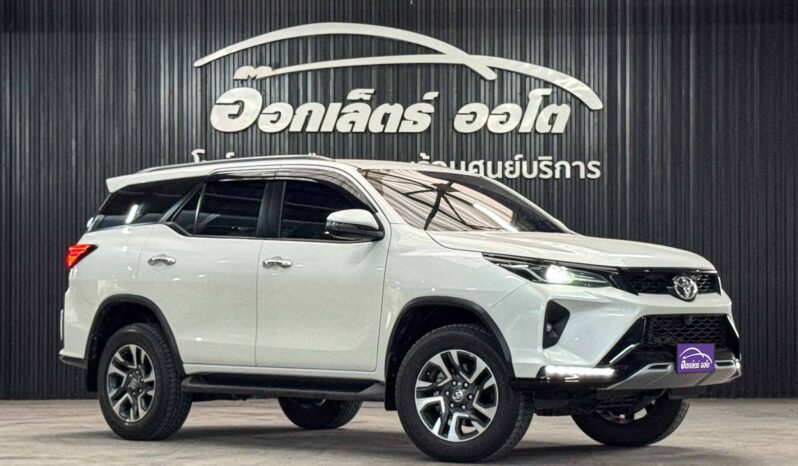 Toyota Fortuner Leader 2.4G ปี2022 full