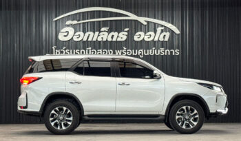 Toyota Fortuner Leader 2.4G ปี2022 full