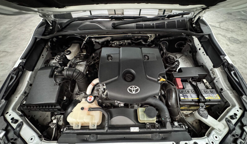 Toyota Fortuner Leader 2.4G ปี2022 full