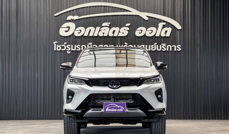 Toyota Fortuner 2.8 Legender Black Top 2WD 2022 full