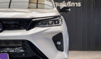 Toyota Fortuner 2.8 Legender Black Top 2WD 2022 full