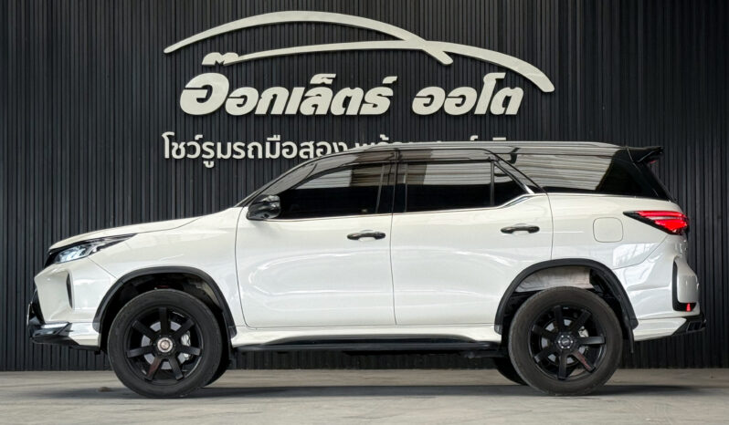 Toyota Fortuner 2.8 Legender Black Top 4WD ปี 2021 full