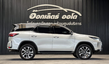 Toyota Fortuner 2.8 Legender Black Top 2WD 2022 full