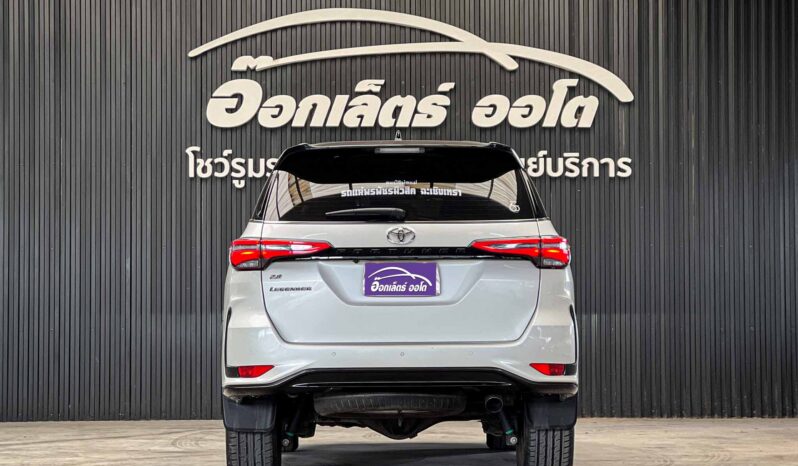 Toyota Fortuner 2.8 Legender Black Top 2WD 2022 full