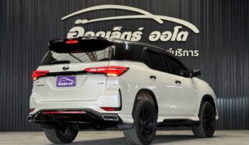 Toyota Fortuner 2.8 Legender Black Top 4WD ปี 2021 full