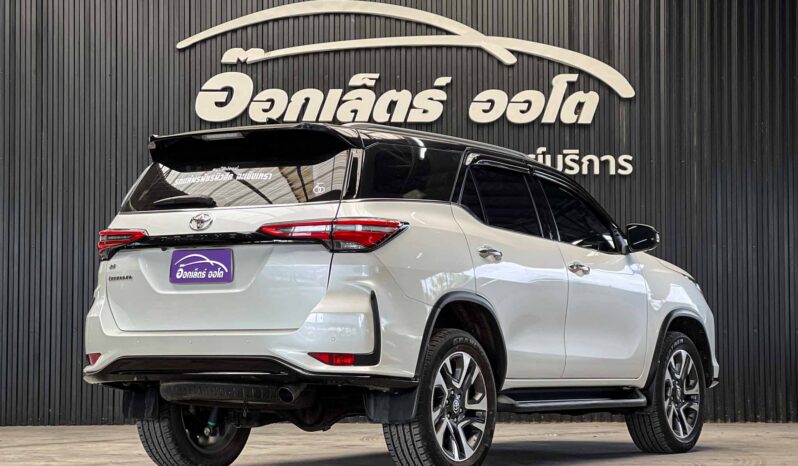Toyota Fortuner 2.8 Legender Black Top 2WD 2022 full