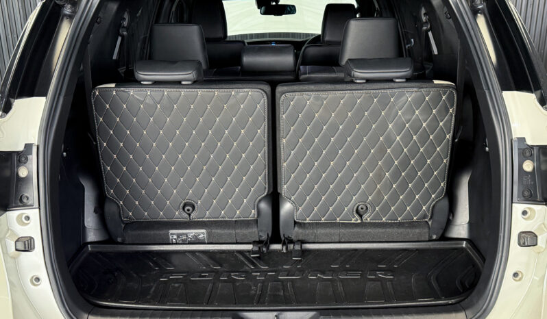 Toyota Fortuner 2.8 Legender Black Top 4WD ปี 2021 full