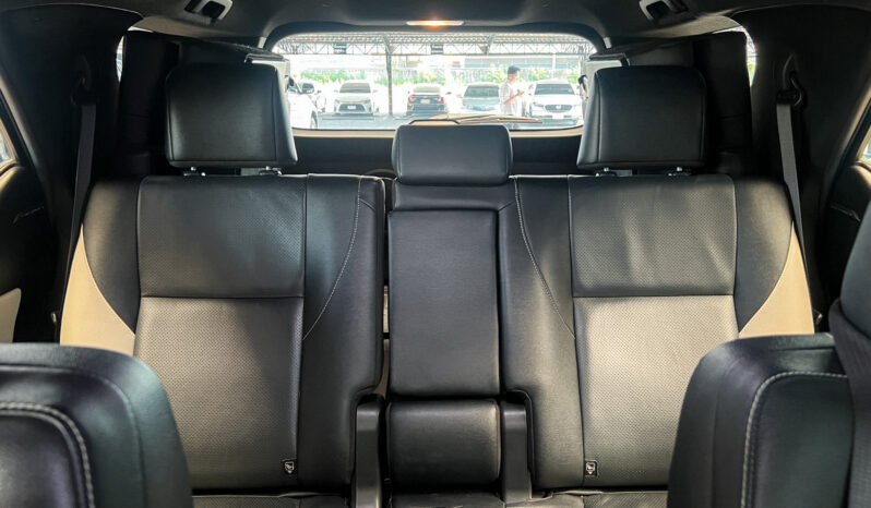 Toyota Fortuner Legender 2.8 Back Top 4WD ปี2021 full