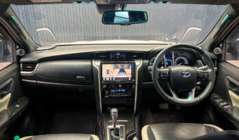 Toyota Fortuner Legender 2.8 Back Top 4WD ปี2021 full