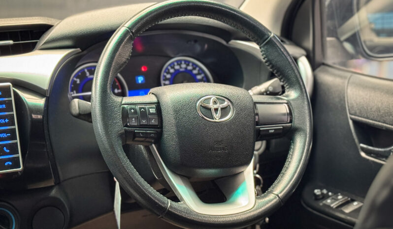 Toyota Hilux Revo Smartcab Prerunner 2.4 E AT ปี 2018 full