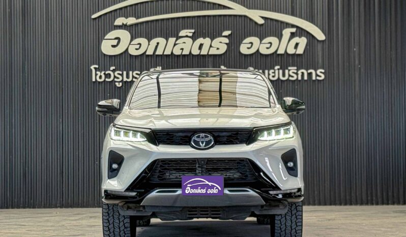 Toyota Fortuner Legender 2.4 Back Top 4WD ปี2021 full
