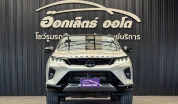 Toyota Fortuner 2.8 Legender Black Top 2WD ปี 2021 full