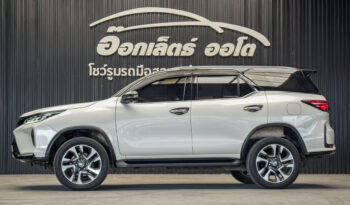 Toyota Fortuner 2.8 Legender Black Top 2WD ปี 2021 full