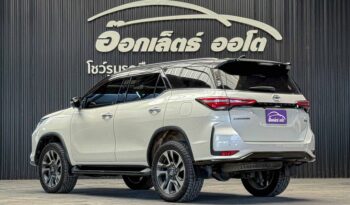 Toyota Fortuner Legender 2.4 Back Top 4WD ปี2021 full