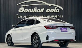 Toyota Yaris Ativ 1.2 Smart ปี2022 full