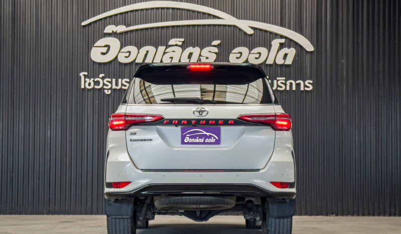 Toyota Fortuner 2.8 Legender Black Top 2WD ปี 2021 full