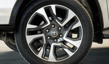 Toyota Fortuner 2.8 Legender Black Top 2WD ปี 2021 full