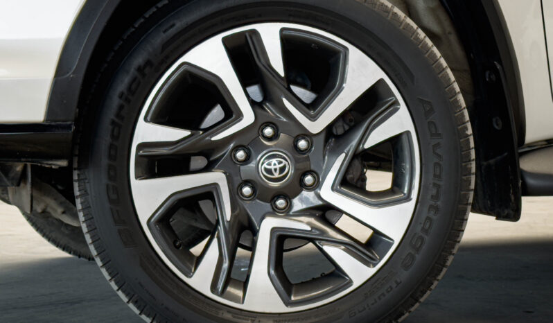 Toyota Fortuner 2.8 Legender Black Top 2WD ปี 2021 full