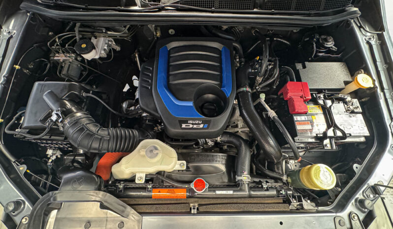 Isuzu Mux 1.9 Ultimate 2WD 2022 full