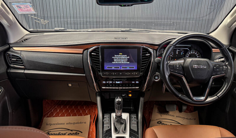 Isuzu Mux 1.9 Ultimate 2WD 2022 full