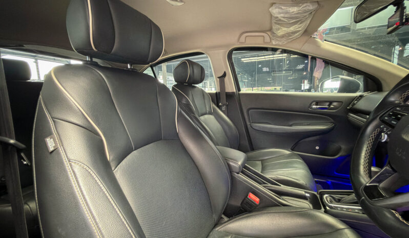 Honda City Hatchback 1.0SV Turbo ปี2021 full
