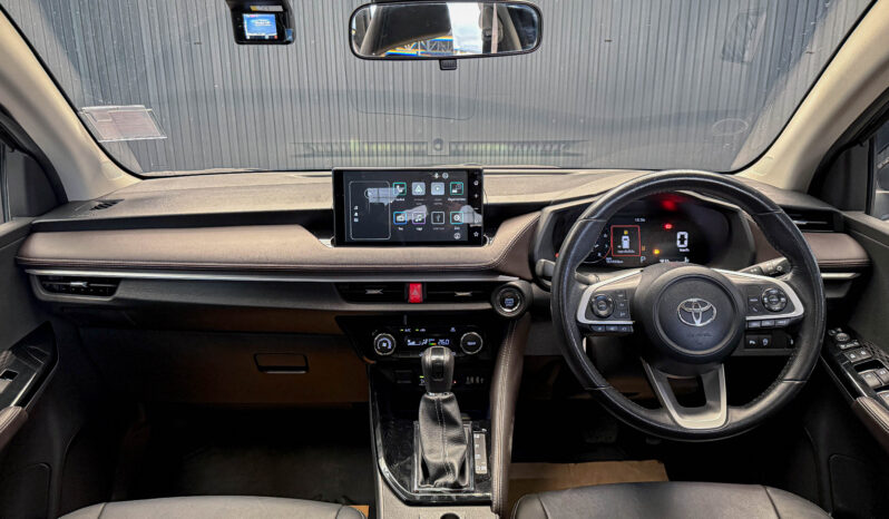 Toyota Yaris Ativ 1.2 Premium ปี2022 full