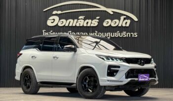 Toyota Fortuner Legender 2.4 Back Top 2WD ปี2022 full