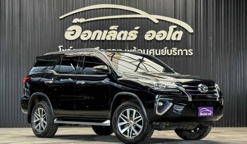 Toyota Fortuner 2.4 V Navi 2WD 2019 full